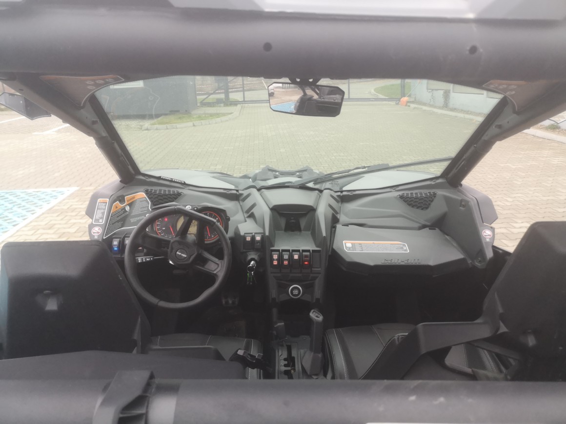 MAVERICK CAN-AM X3 XRS